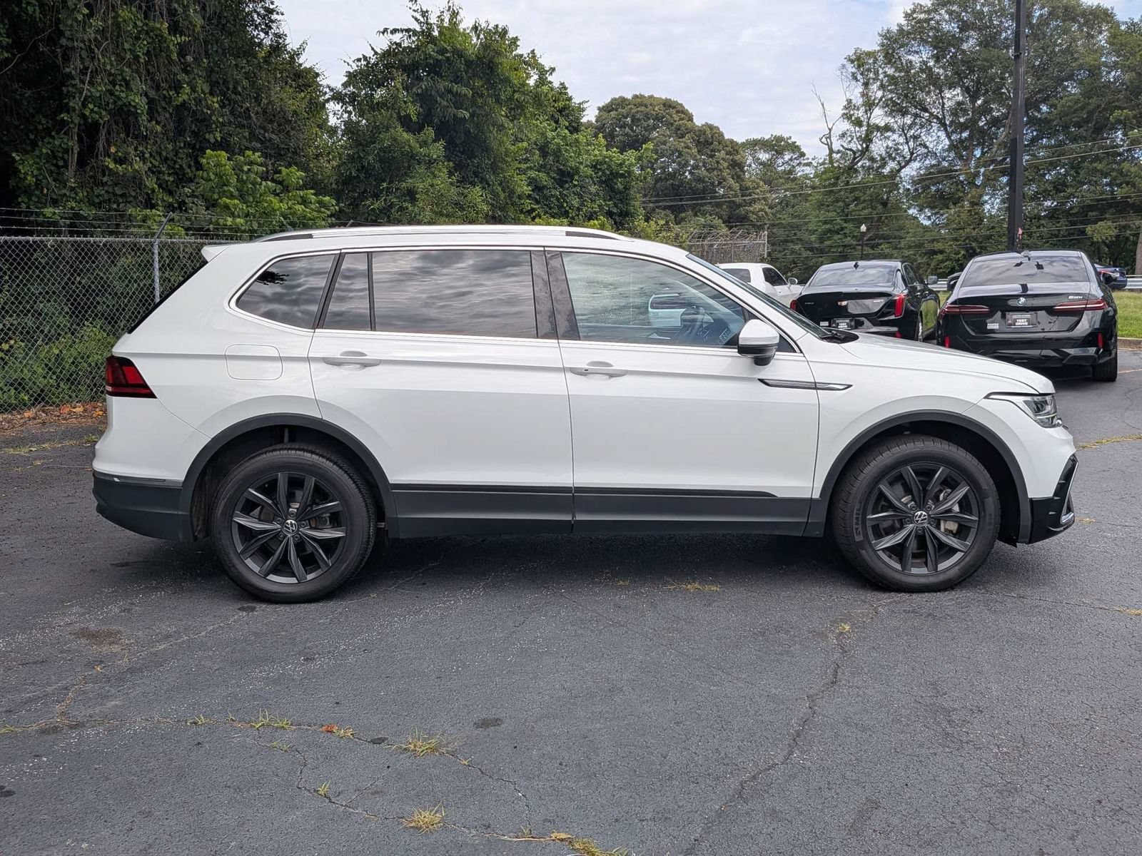 Used 2024 Volkswagen Tiguan Wolfsburg Edition AWD/4WD image 3