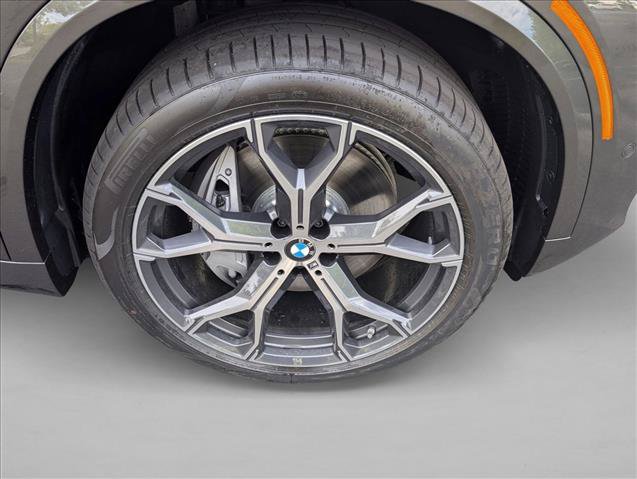 New 2026 BMW X5 xDrive50e w/ M Sport Package AWD/4WD image 8