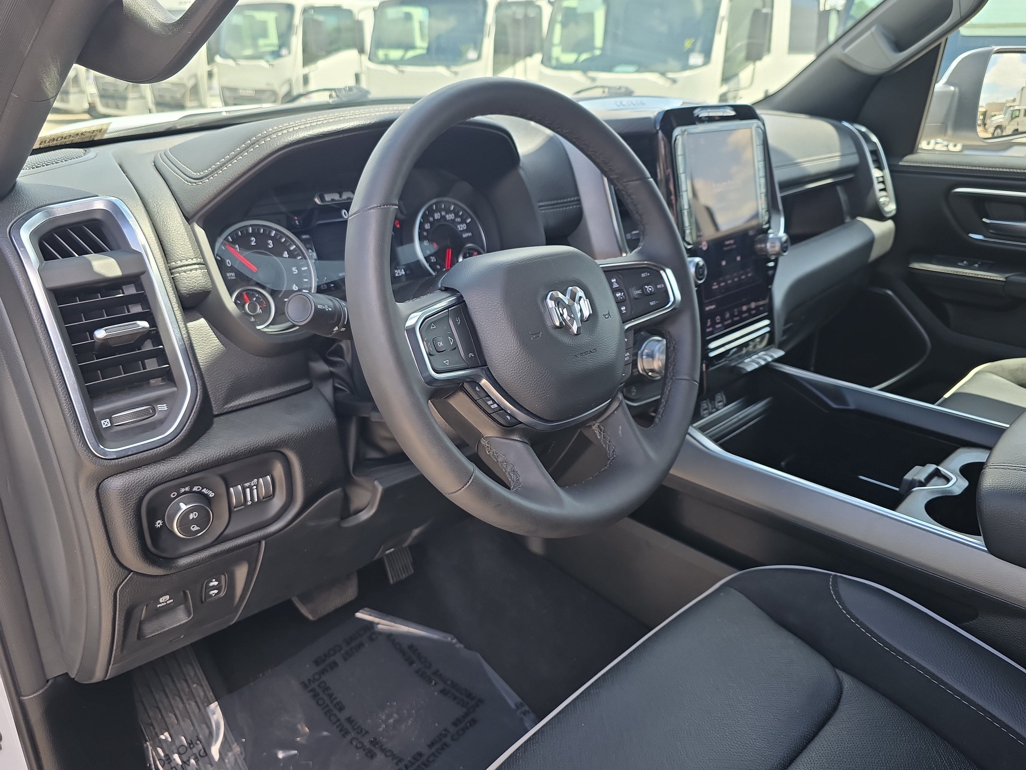 Used 2026 RAM 1500 Laramie AWD/4WD image 24
