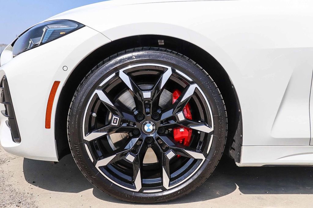 Used 2026 BMW 430i Coupe w/ M Sport Package RWD image 13