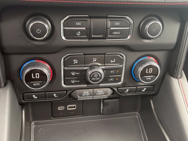 Used 2024 Chevrolet Tahoe RST w/ Luxury Package AWD/4WD image 22