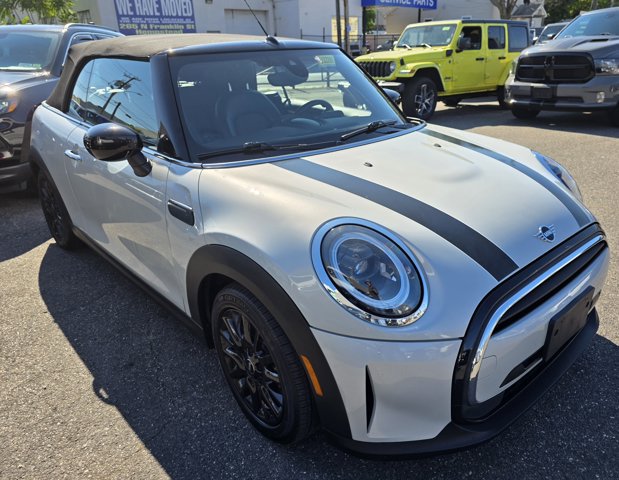 Used 2022 MINI Cooper Convertible FWD image 1