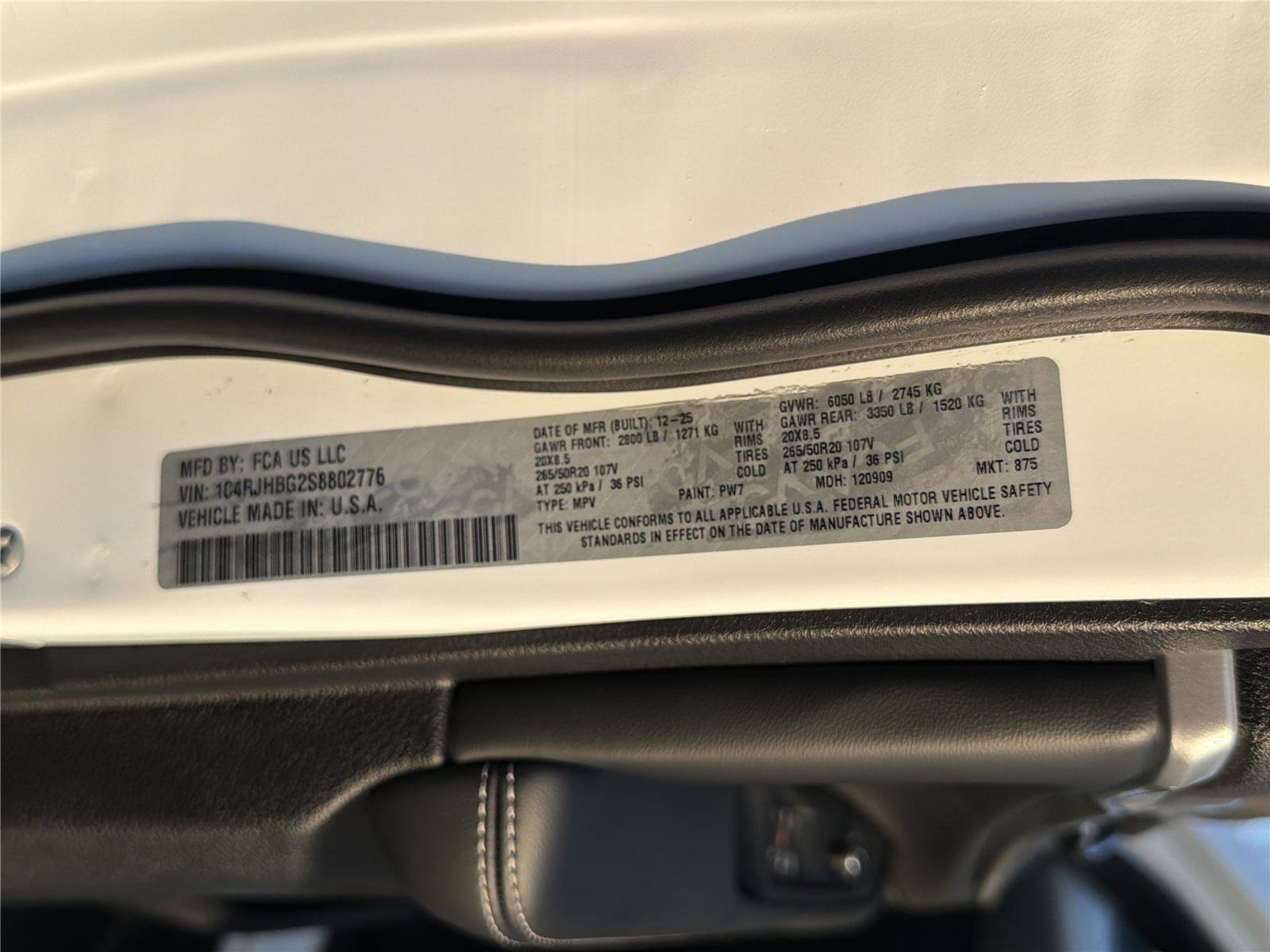 New 2025 Jeep Grand Cherokee Limited w/ Black Appearance Package image 35