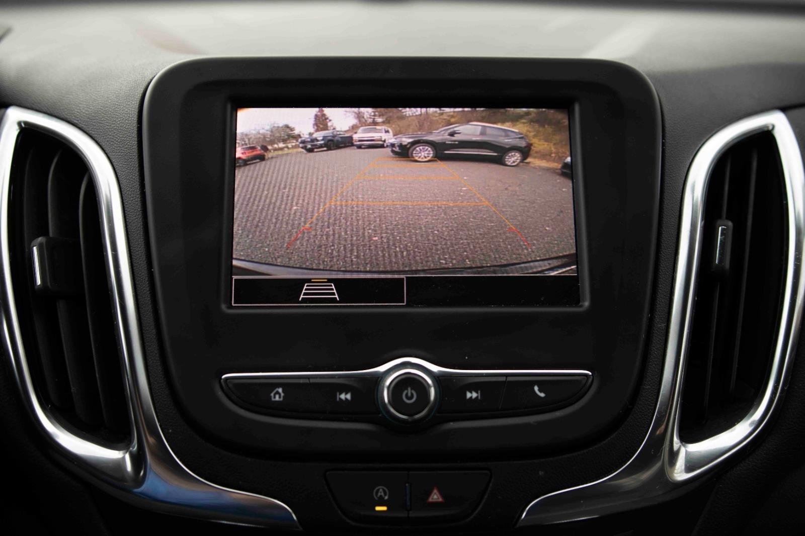 Used 2024 Chevrolet Equinox LT image 11