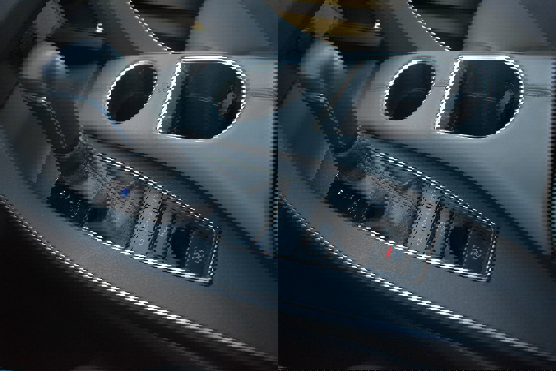 Used 2019 Toyota Avalon XSE w/ All Weather Liner Package image 33