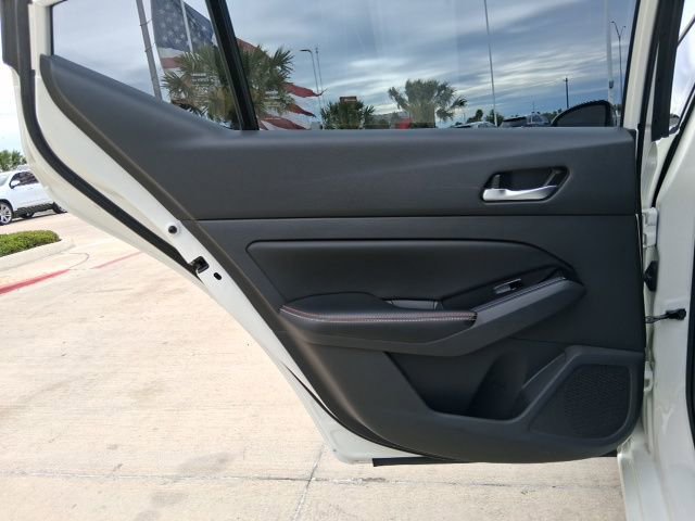 Used 2024 Nissan Altima 2.5 SR w/ SR Premium Package FWD image 22
