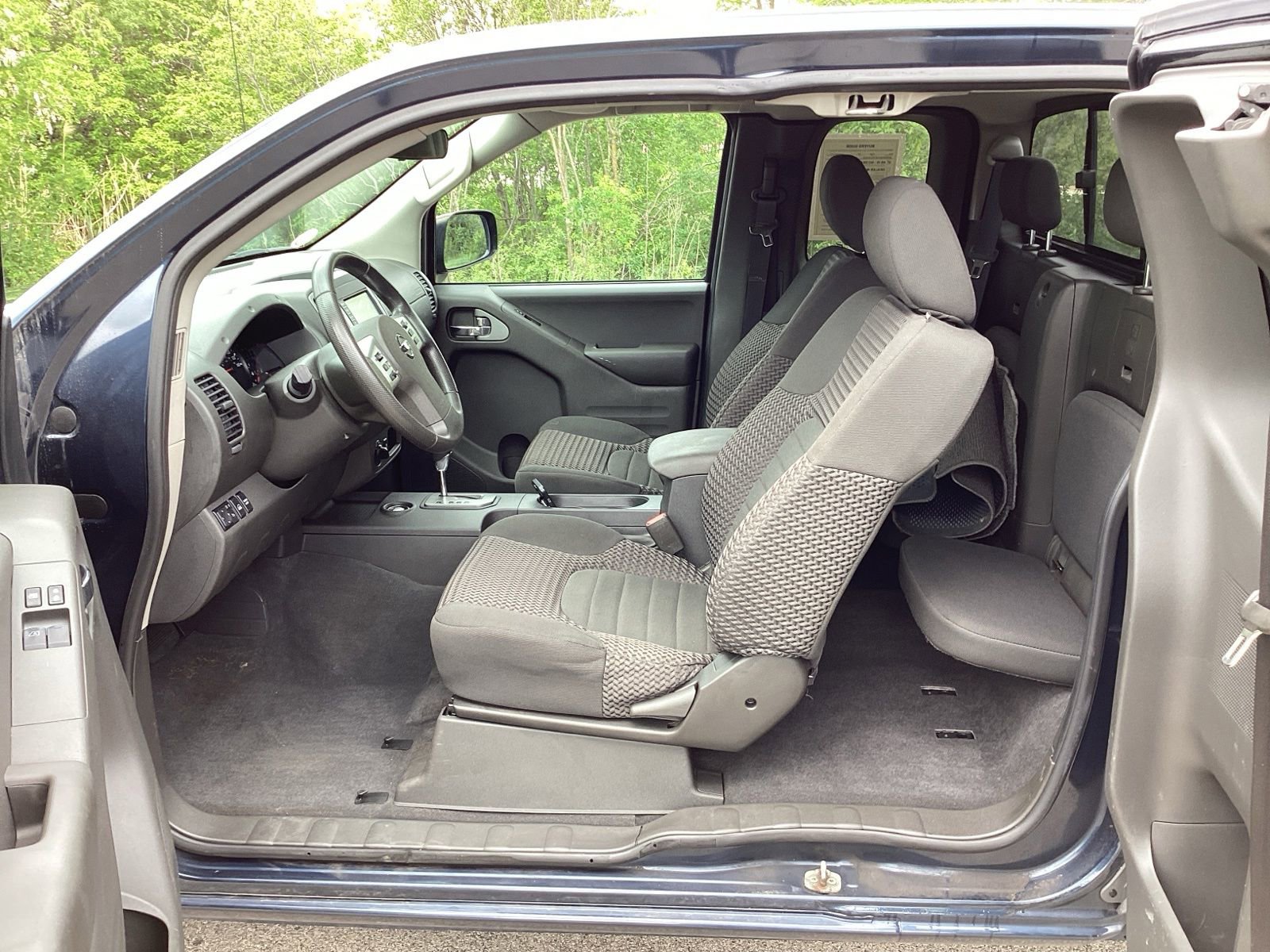 Used 2020 Nissan Frontier SV AWD/4WD image 8