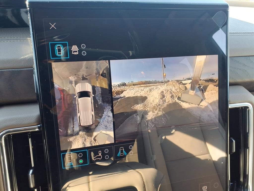 New 2026 GMC Yukon XL Denali w/ Sun & Power Step Package image 9