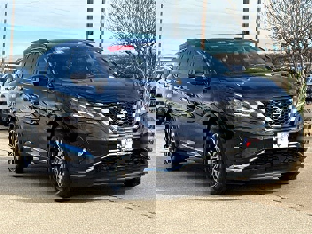 Used 2023 Nissan Murano SV video 2