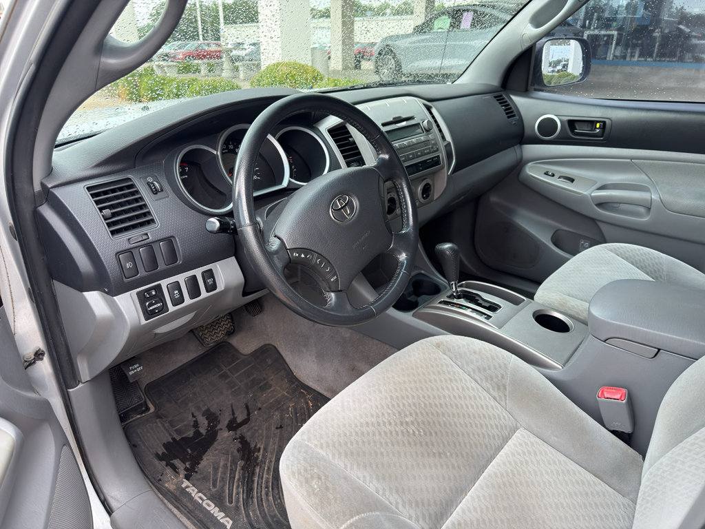 Used 2010 Toyota Tacoma PreRunner RWD image 11