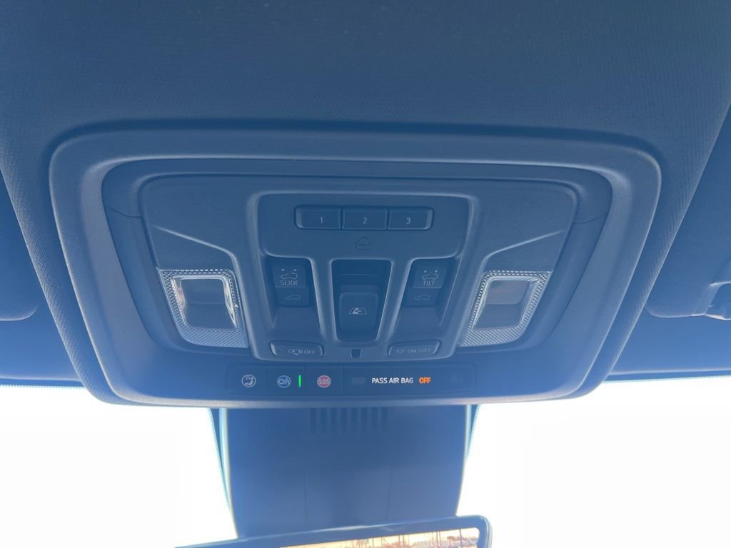 Used 2024 GMC Sierra 2500 AT4 w/ AT4 Premium Plus Package image 31