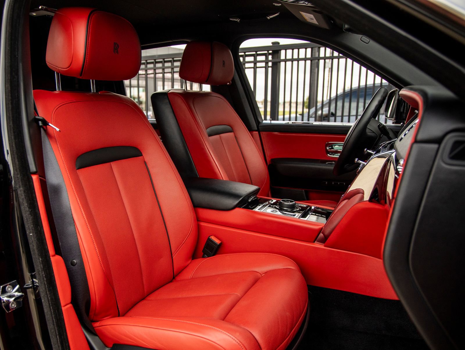 Certified 2021 Rolls-Royce Cullinan image 49