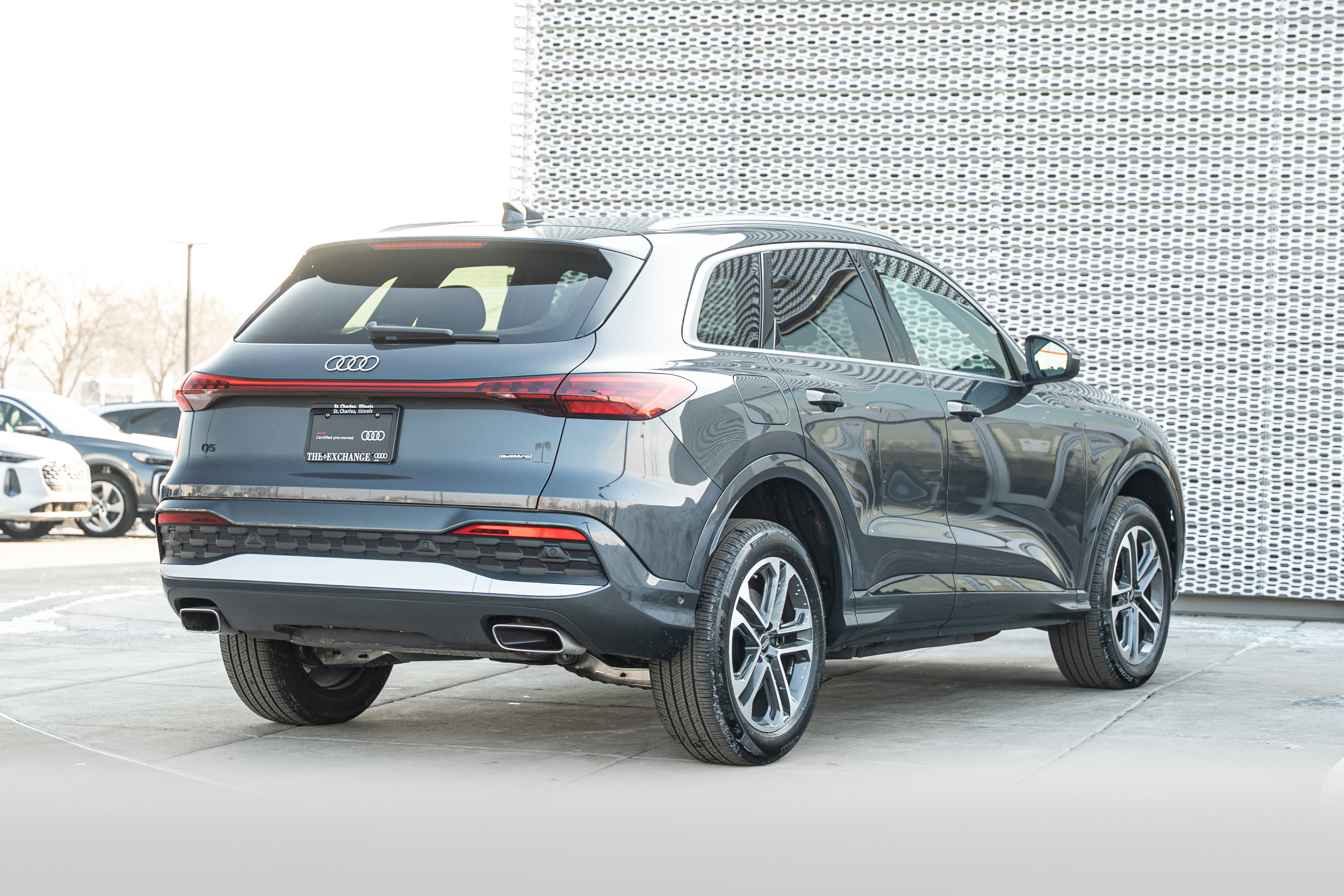 Certified 2025 Audi Q5 Premium w/ Convenience Package image 4