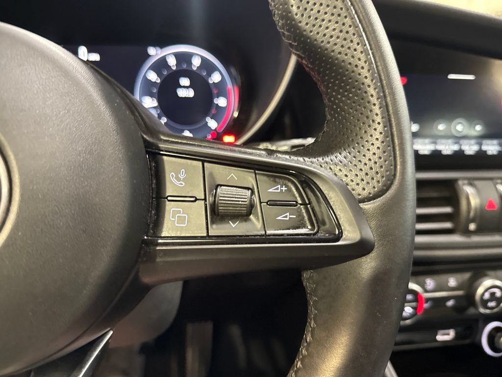 Used 2024 Alfa Romeo Giulia Ti RWD image 19