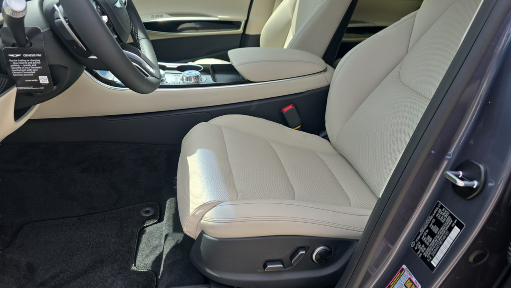 New 2026 Genesis GV70 2.5T AWD/4WD image 13