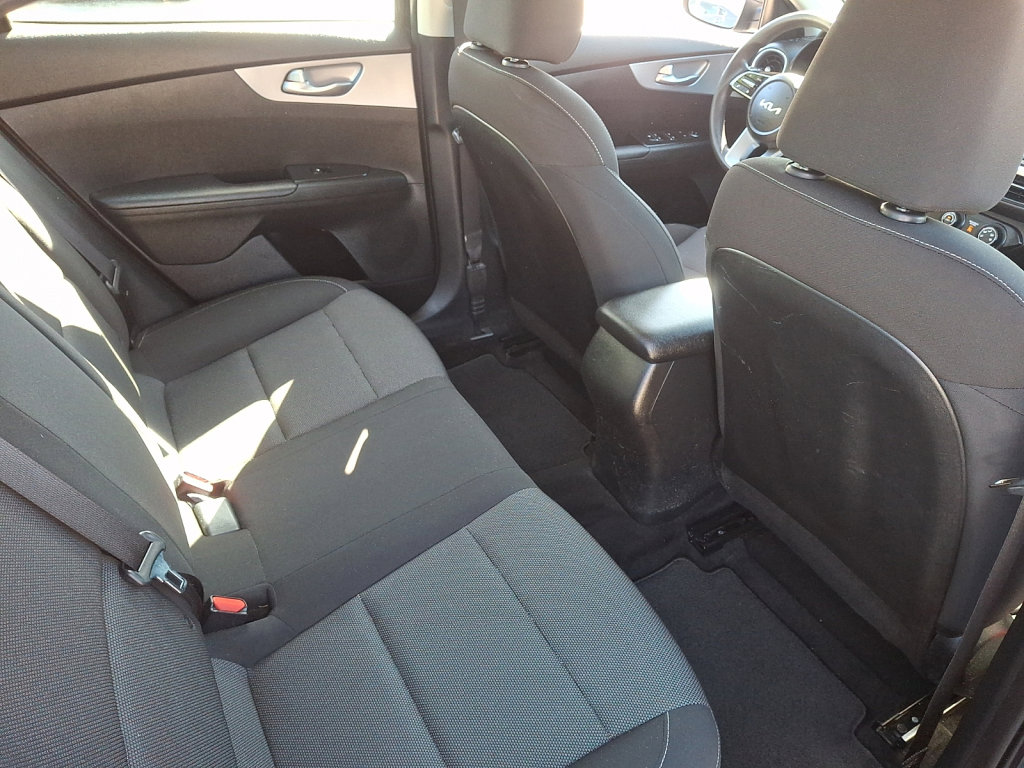 Used 2023 Kia Forte LXS w/ LXS Technology Package FWD image 17