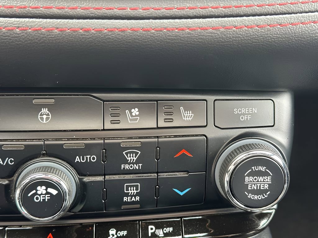 Used 2024 Dodge Durango GT image 24