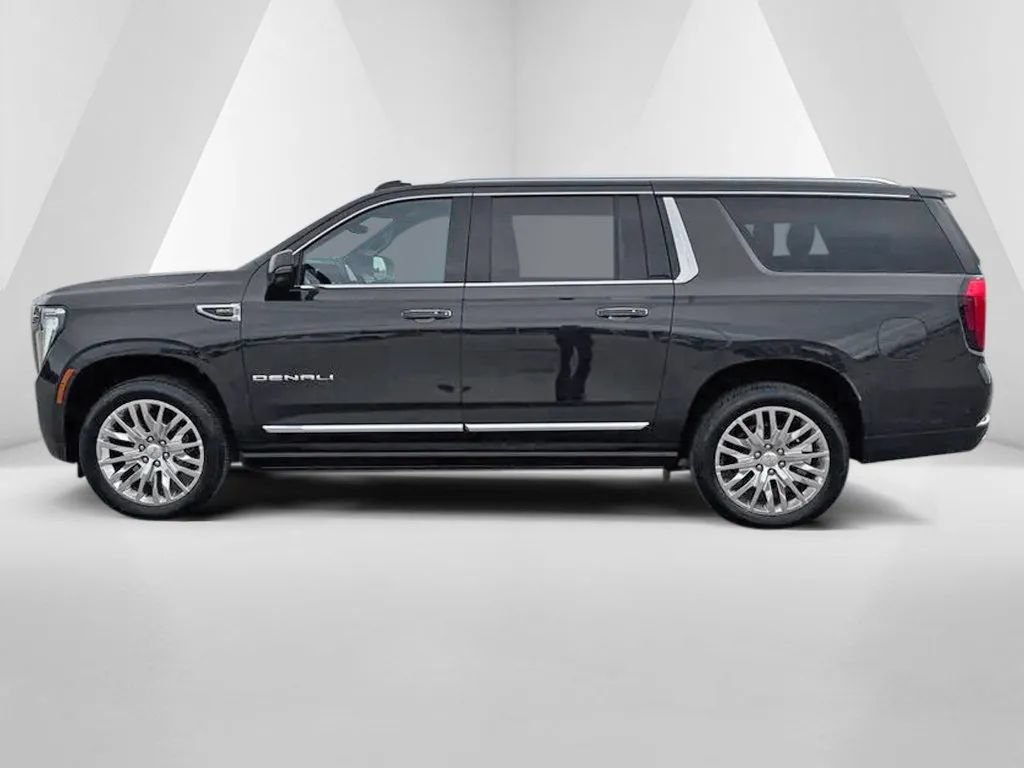 New 2026 GMC Yukon XL Denali w/ Denali Reserve Package AWD/4WD image 4