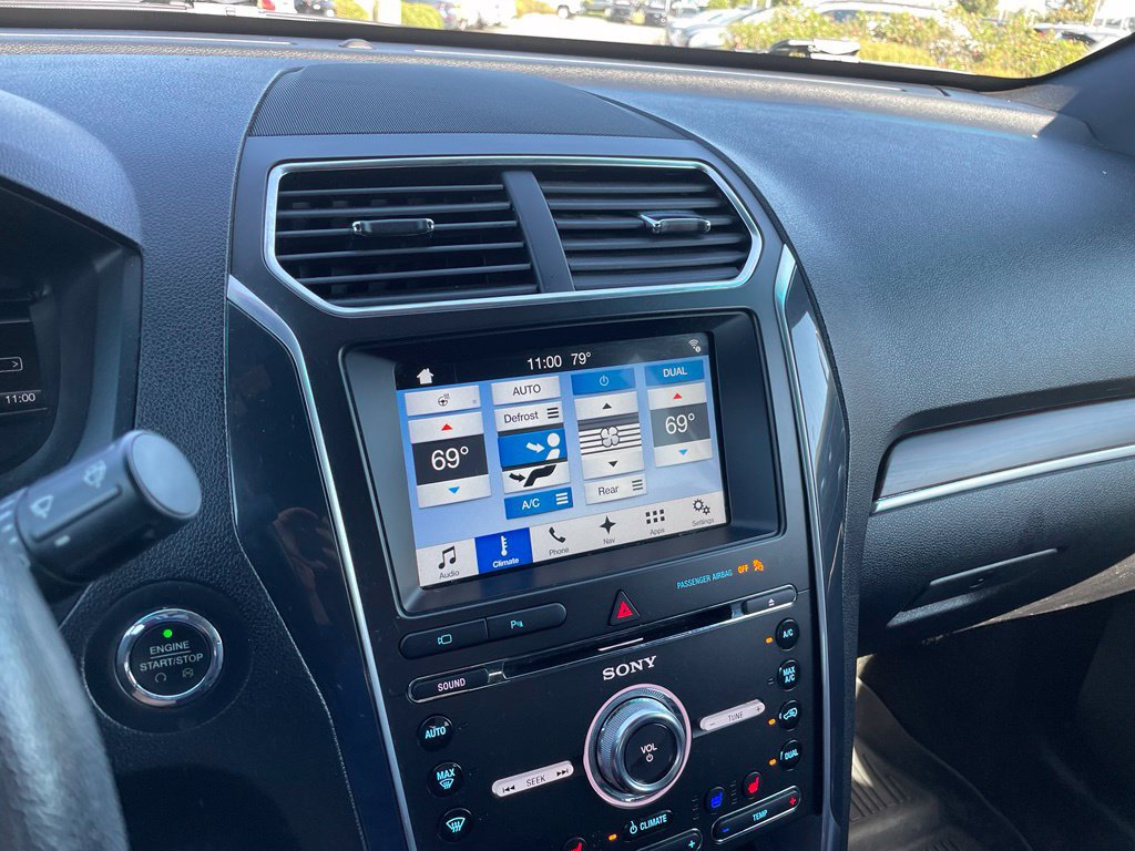 Used 2017 Ford Explorer Limited FWD image 16