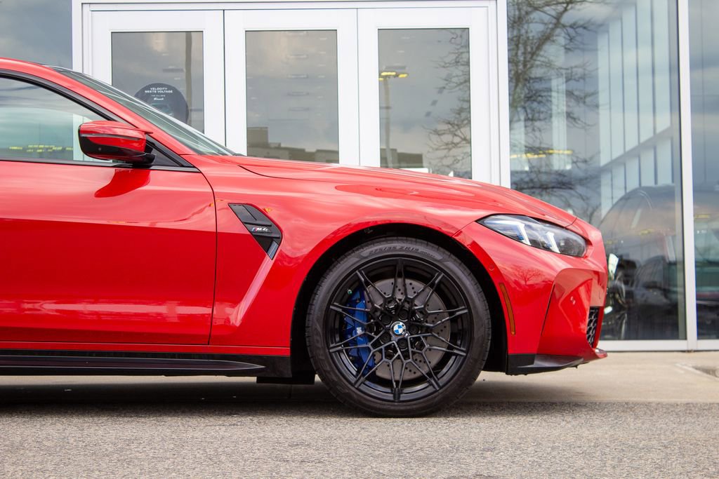 Used 2026 BMW M4 Coupe w/ Executive Package RWD image 5
