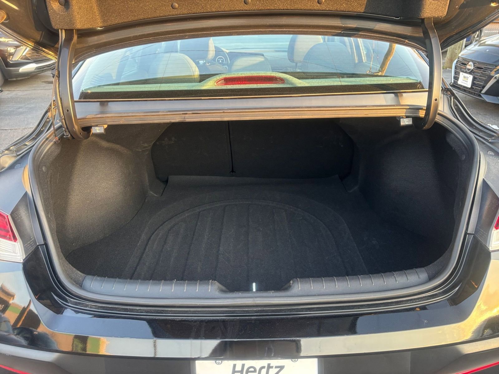 Used 2025 Hyundai Elantra SEL image 34