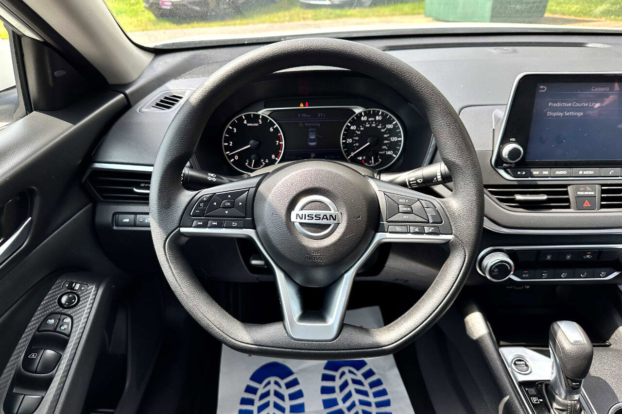 Used 2022 Nissan Altima 2.5 SV image 14