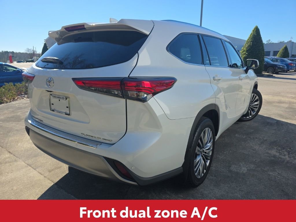Used 2020 Toyota Highlander Platinum image 6