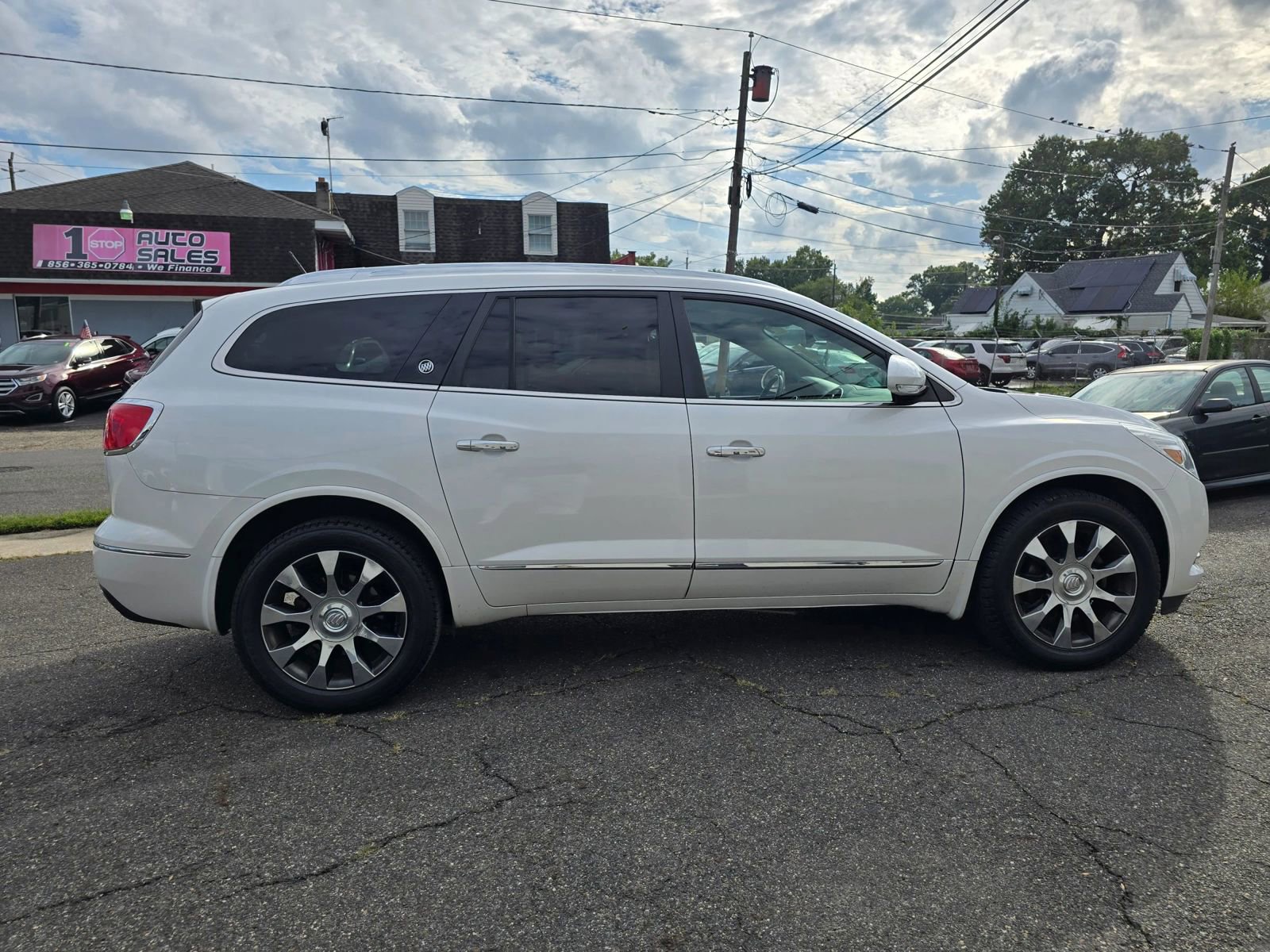 Used 2017 Buick Enclave Premium w/ Experience Buick Package AWD/4WD image 9