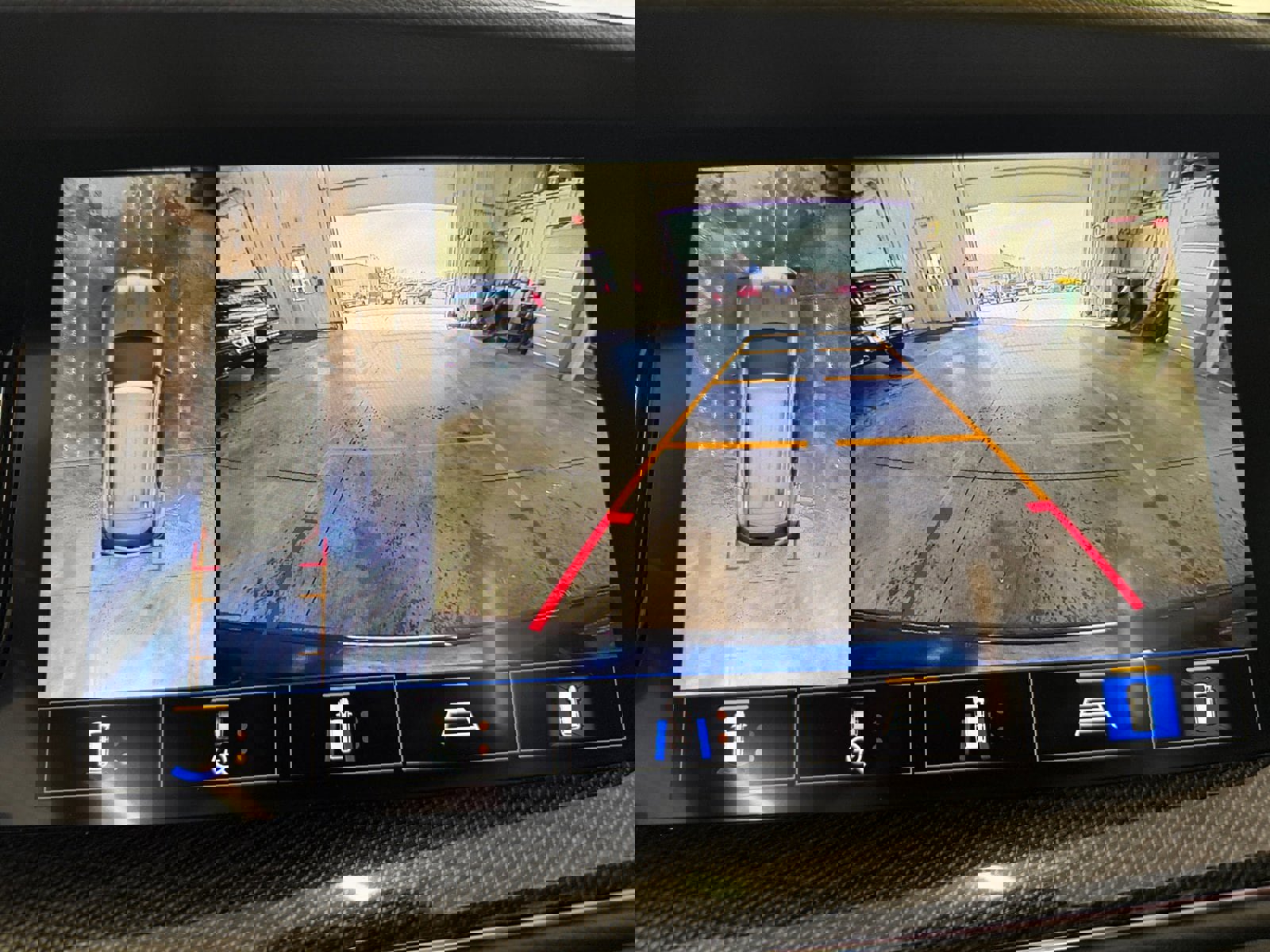 Used 2023 Buick Envision Essence w/ Technology Package I image 20