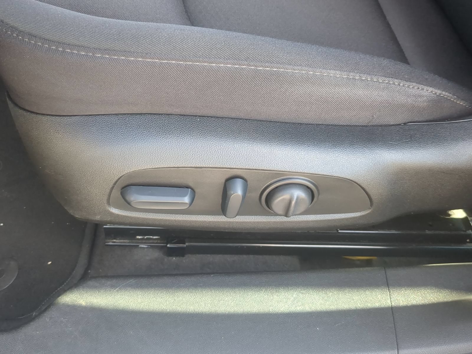 Used 2024 Chevrolet Malibu LT FWD image 14