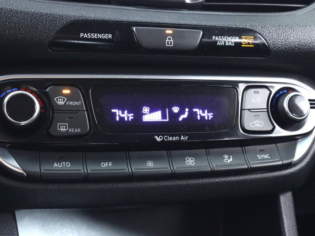Used 2018 Hyundai Elantra GT w/ Style Package 02 FWD image 25