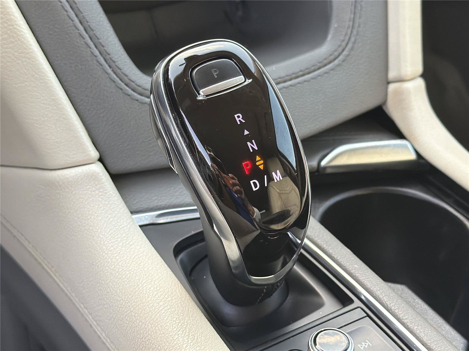 Used 2022 Cadillac XT5 Premium Luxury FWD image 34
