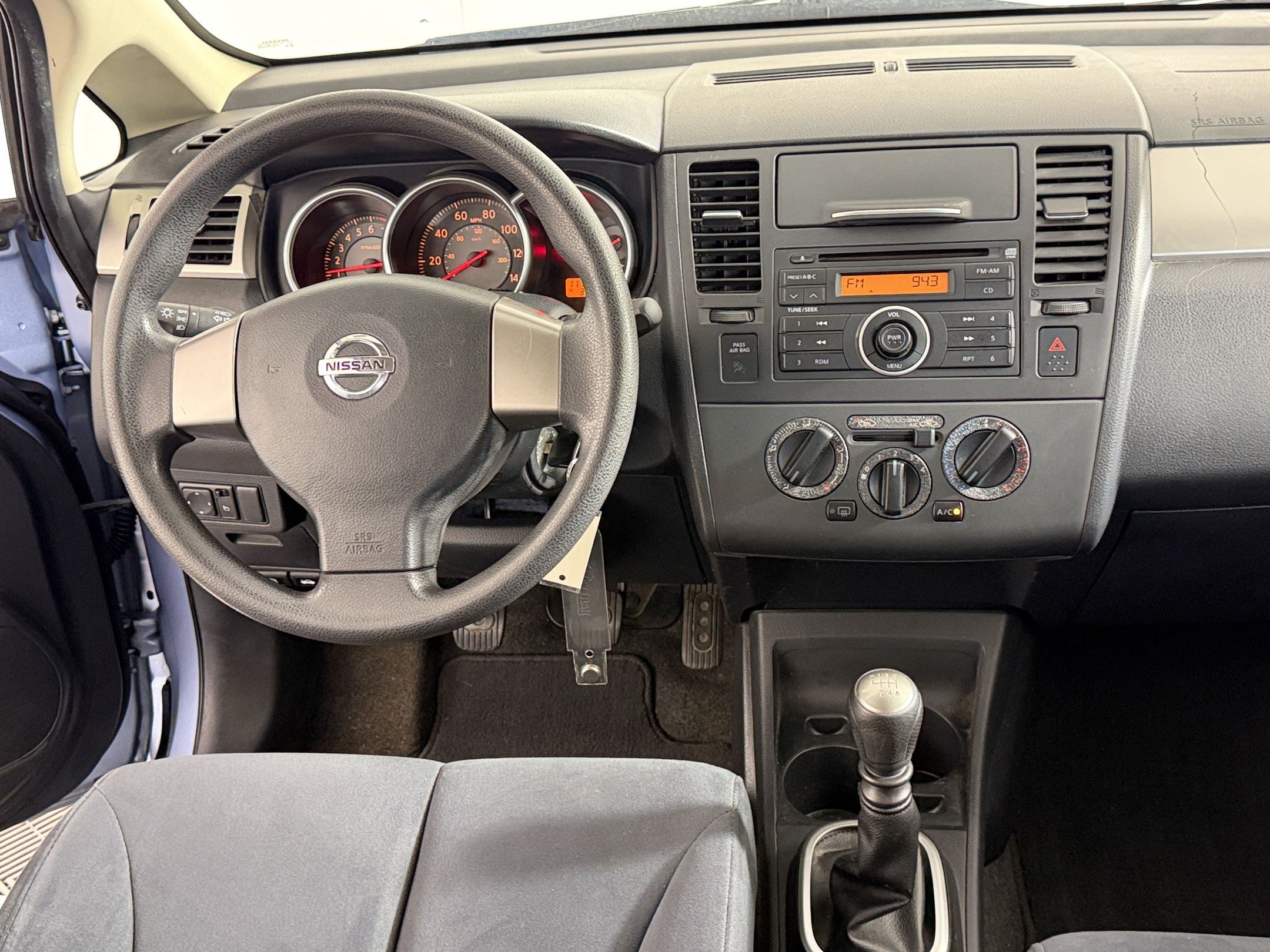 Used 2009 Nissan Versa 1.8 S w/ ABS Pkg FWD image 26
