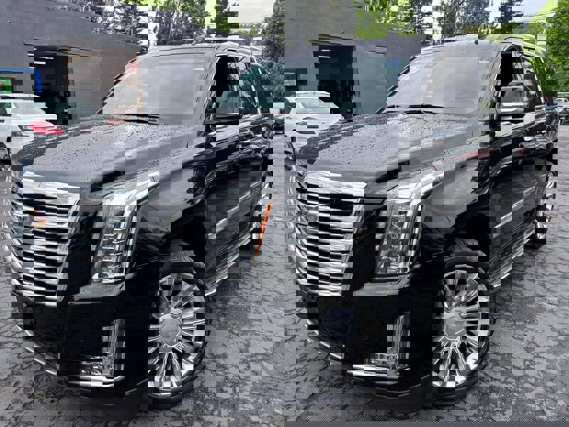 Used 2015 Cadillac Escalade Platinum image 9