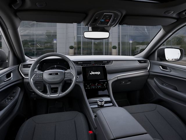New 2025 Jeep Grand Cherokee Altitude image 14