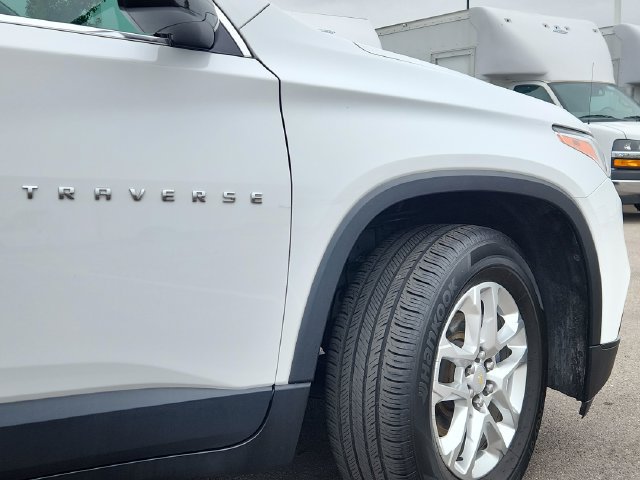 Used 2020 Chevrolet Traverse LS FWD image 19