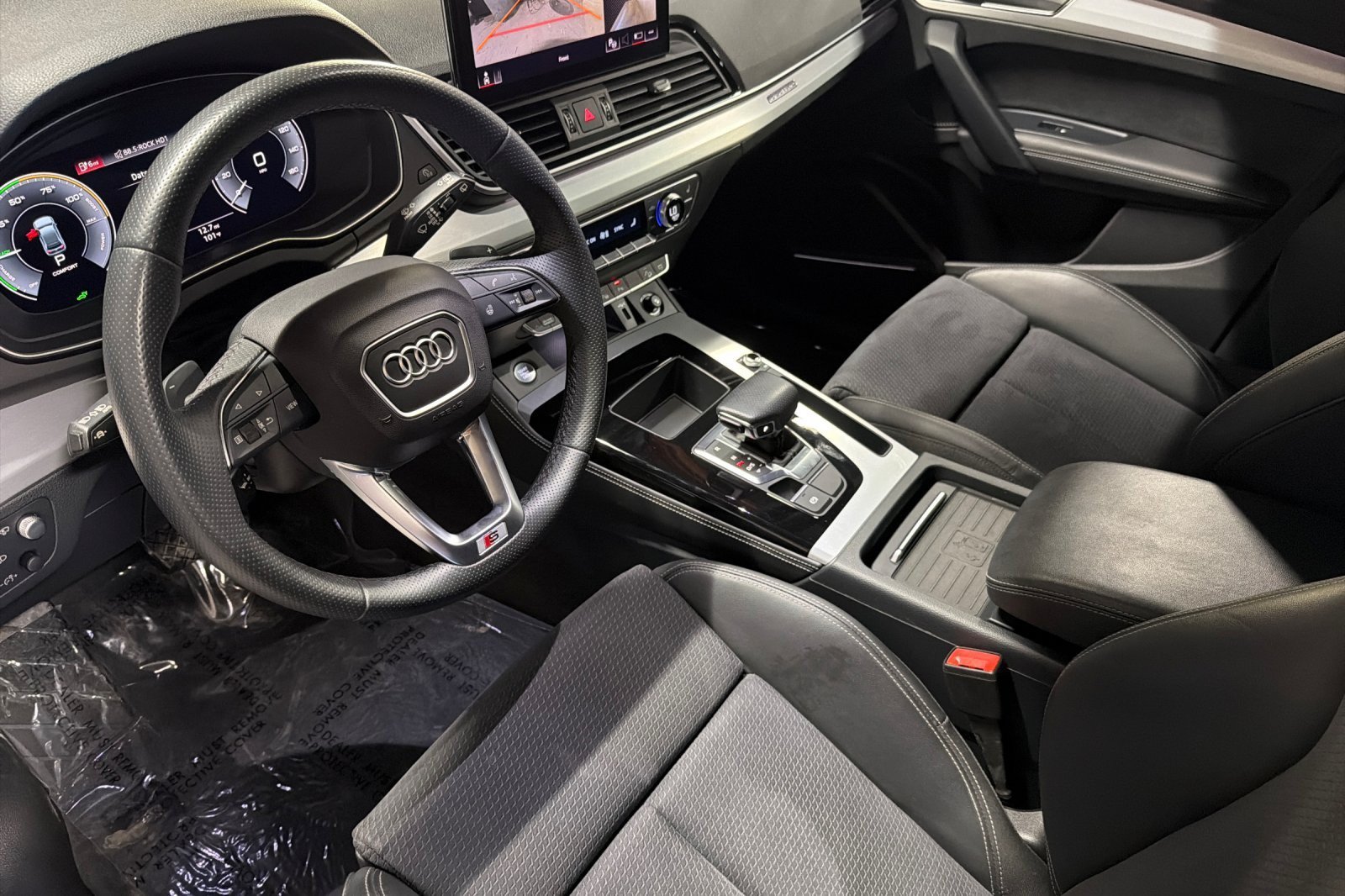 Used 2024 Audi Q5 e Prestige w/ Prestige Package AWD/4WD image 9