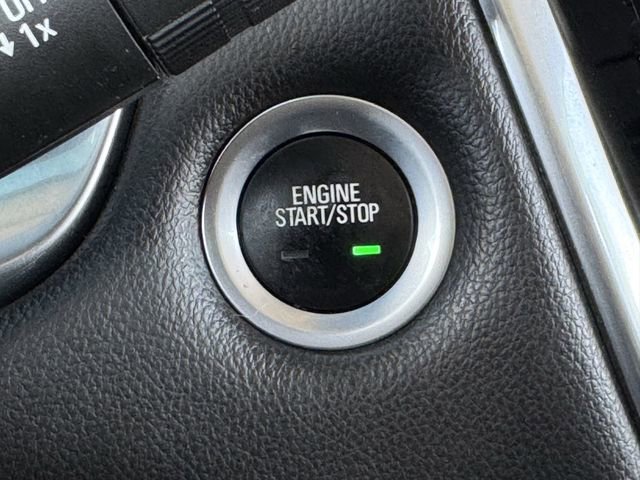 Used 2020 Chevrolet Traverse LT w/ LT Premium Package FWD image 22