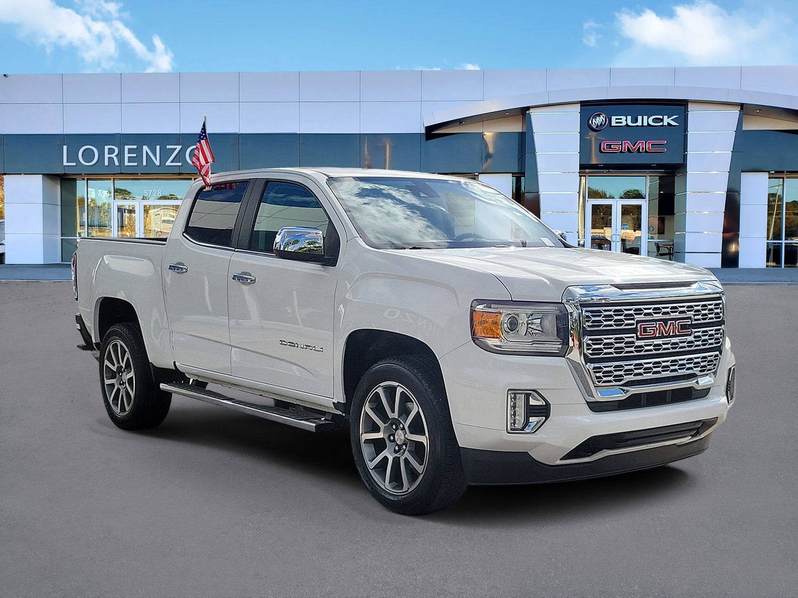 Used 2022 GMC Canyon Denali image 3