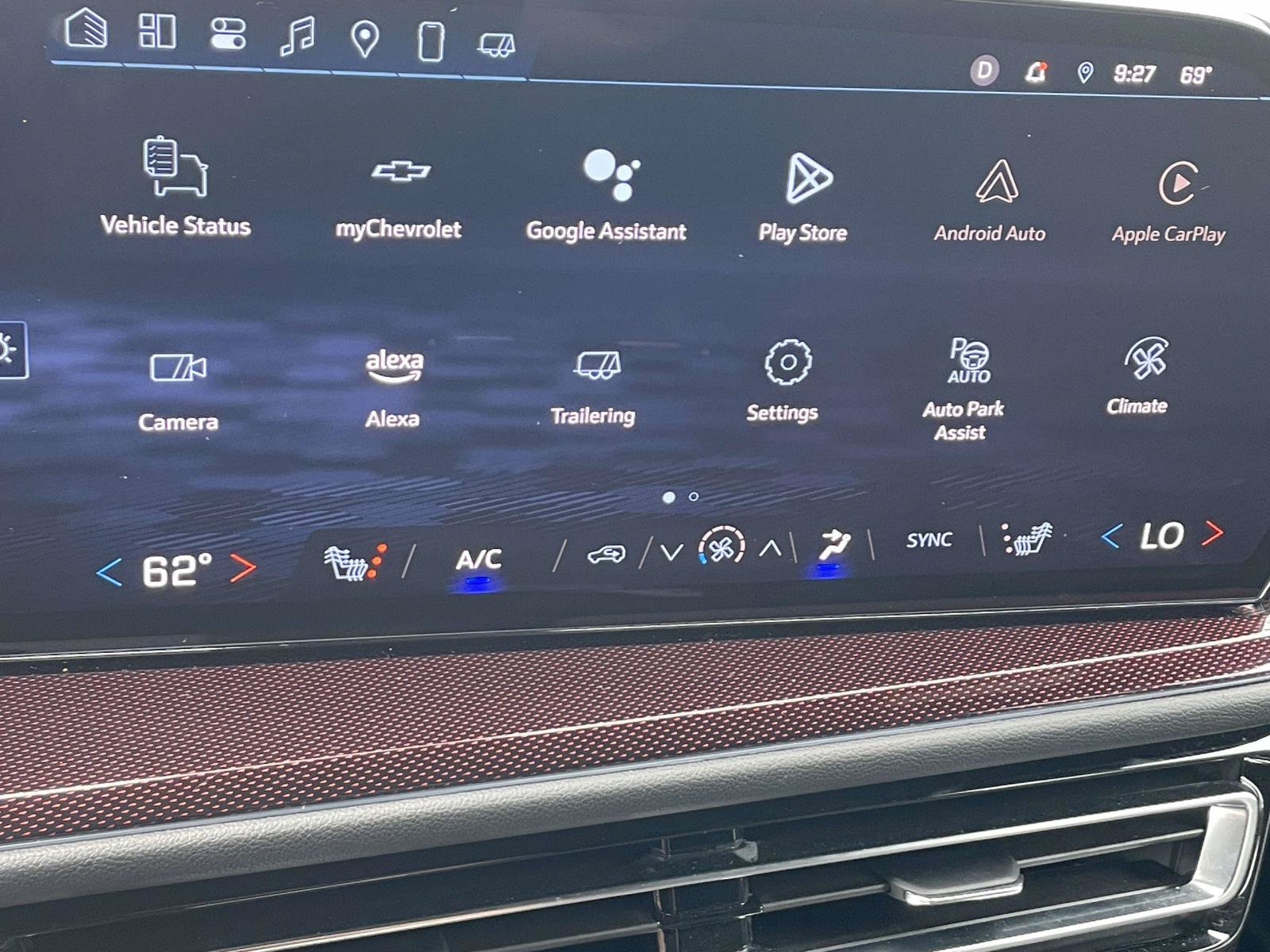 Used 2025 Chevrolet Traverse Z71 w/ Enhanced Driving Package AWD/4WD image 31