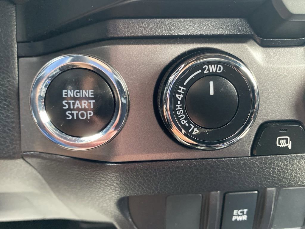Used 2019 Toyota Tacoma TRD Off-Road image 30