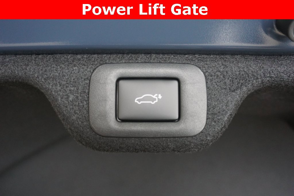 New 2026 Toyota Crown Platinum image 22