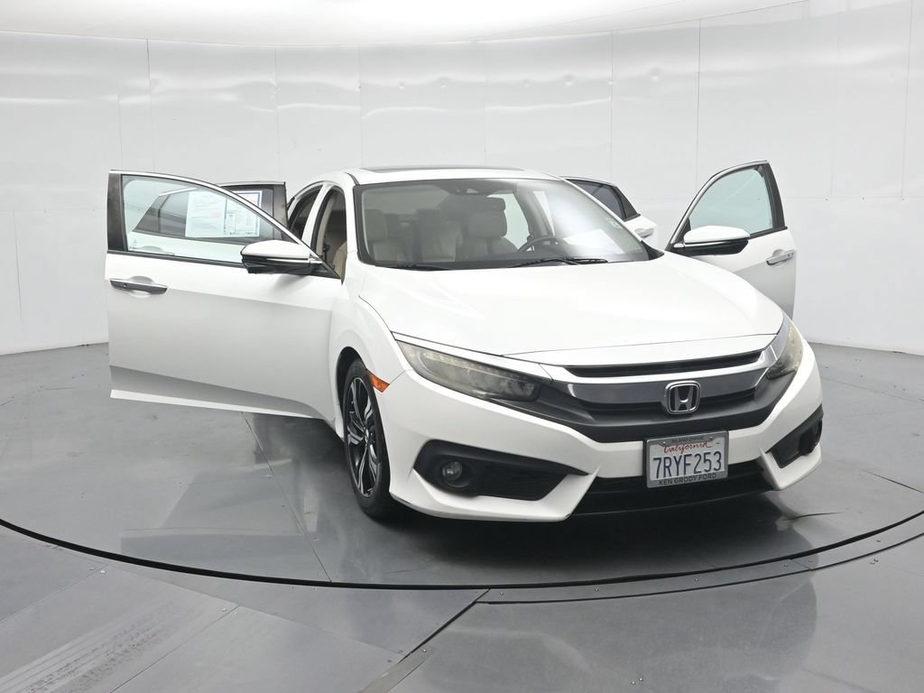 Used 2016 Honda Civic Touring image 28
