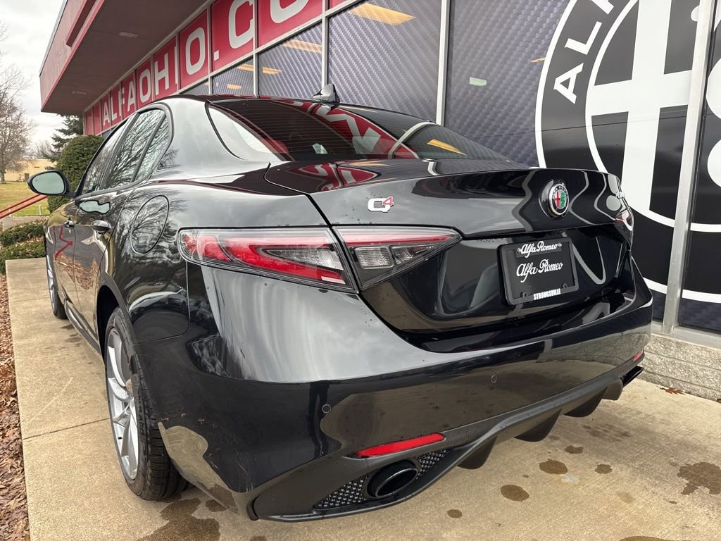 New 2026 Alfa Romeo Giulia AWD image 8