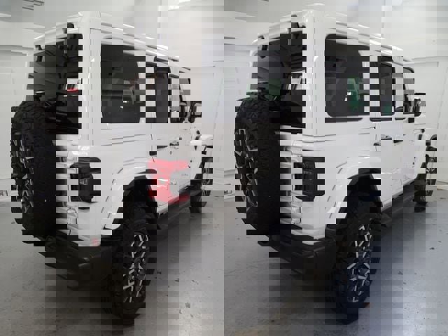 Certified 2025 Jeep Wrangler Sahara image 21