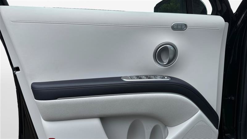 Used 2026 Hyundai Palisade Calligraphy AWD/4WD image 11