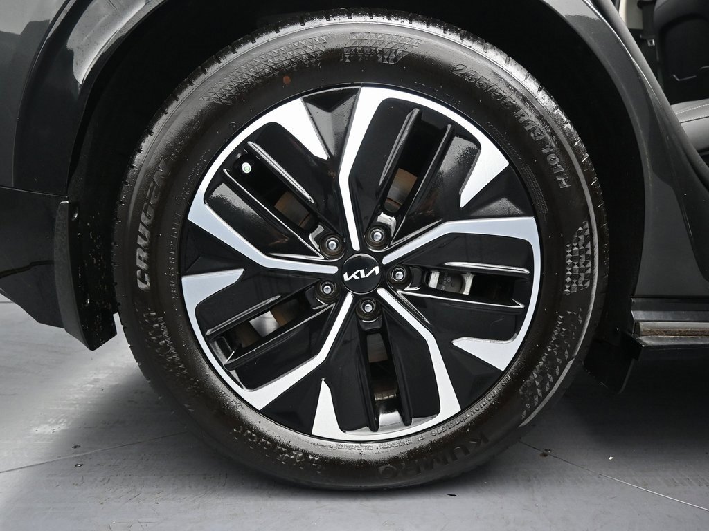 Used 2023 Kia EV6 Wind image 44