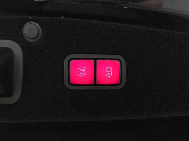 Used 2015 Mercedes-Benz S 550 4MATIC Sedan image 36