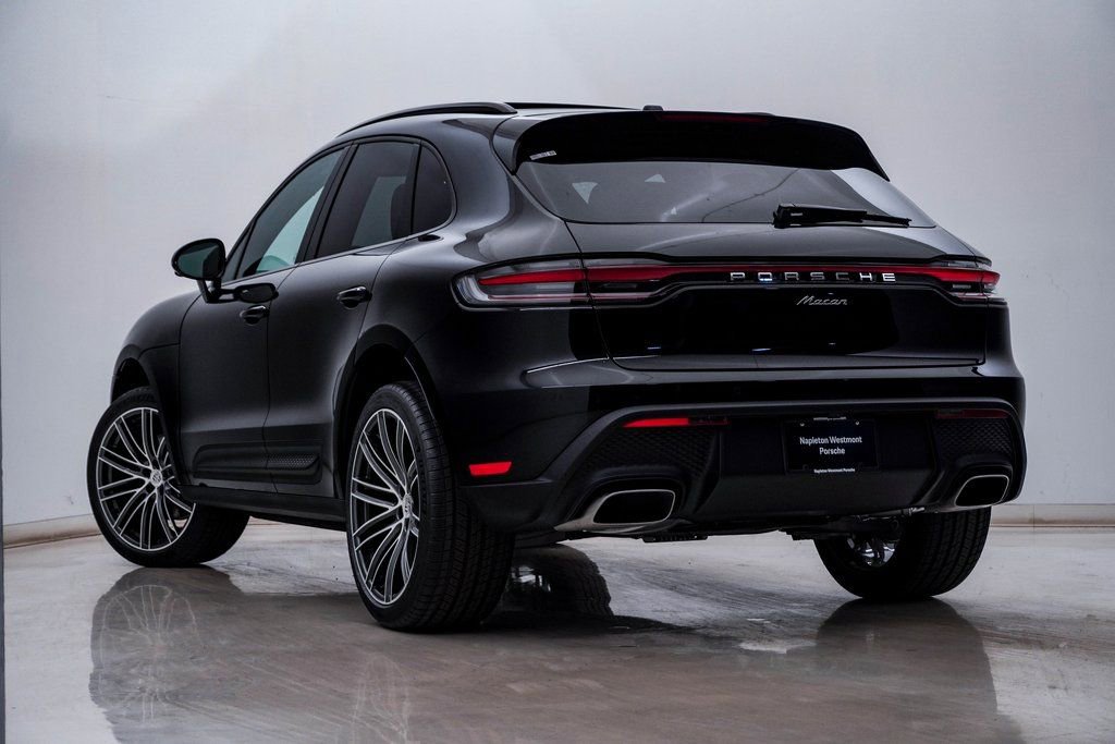 New 2026 Porsche Macan image 3