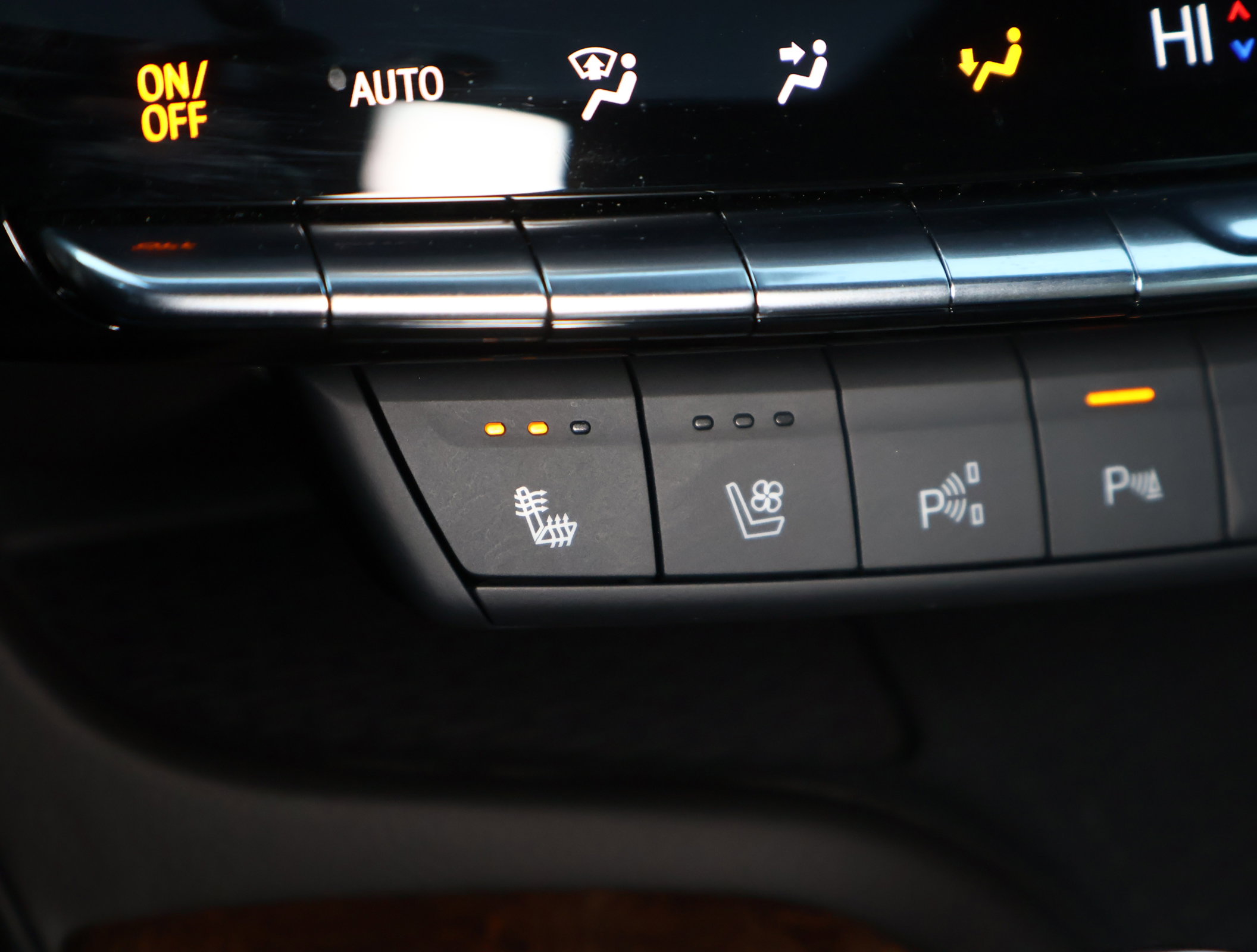 Used 2025 Cadillac CT5 Premium Luxury image 5